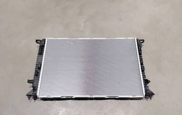 Porsche Macan (95B) Coolant radiator 8K0121251AL