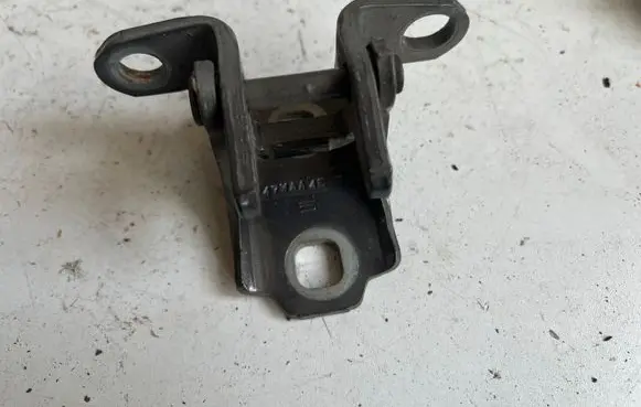 Saab 9-3 Ver2 Front door upper hinge