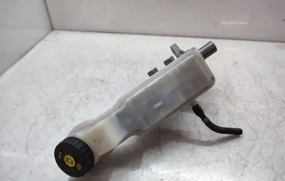 Opel Mokka X Master brake cylinder