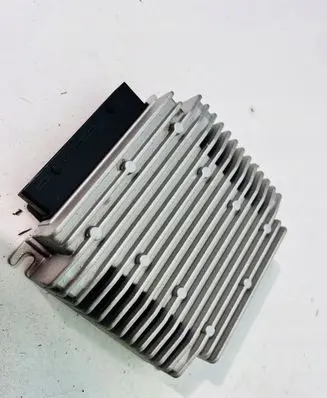 Tesla Model S Sound amplifier