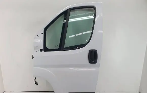 Opel Movano C Front door 