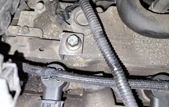 Chrysler Grand Voyager IV Fuel injector 044510059