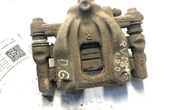 Honda CR-V Rear brake caliper