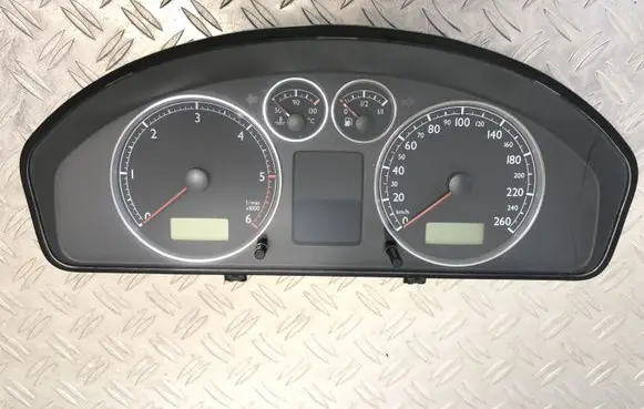 Volkswagen Sharan Speedometer (instrument cluster) 7M3920820H