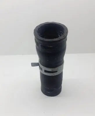 Toyota Avensis T270 Engine coolant pipe/hose