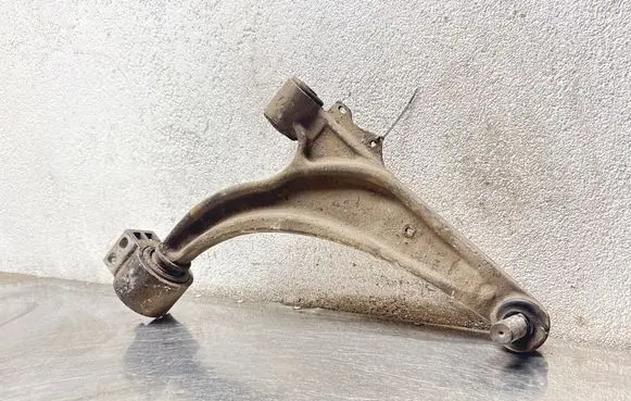 Opel Astra J Front control arm 20835938