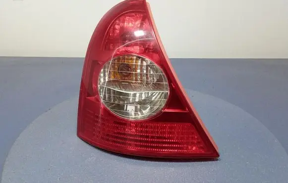 Renault Clio III Rear/tail lights 8200071413