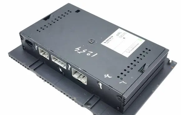 Volvo XC90 Sound amplifier 30679175 020376 3067225B02B