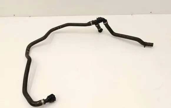 Engine coolant pipe/hose