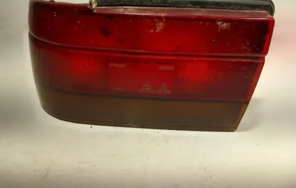 Mitsubishi Lancer Tail light bulb cover holder 0438560