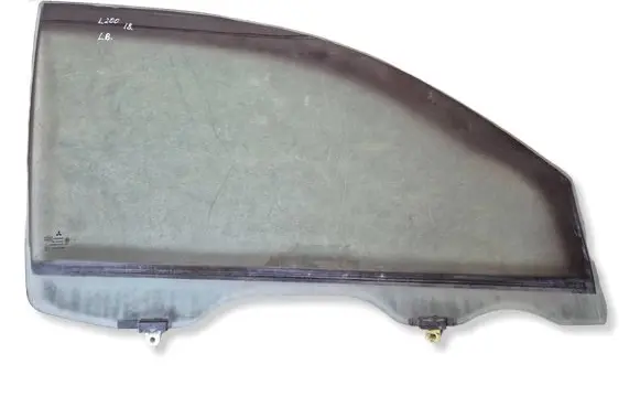 Mitsubishi L200 Front door window/glass (coupe) MN117600