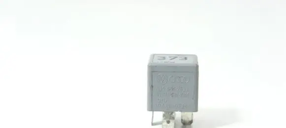 Audi Q7 4L Other relay 8D0951253A