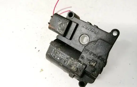 Toyota Corolla Verso AR10 Air flap motor/actuator 1138002051 113800-2051