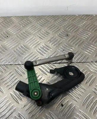 Headlight/headlamp level sensor