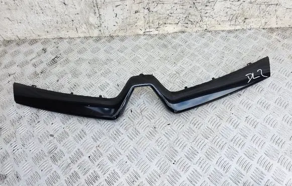 Front bumper upper radiator grill