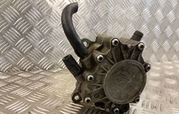 Seat Leon (1P) Vacuum pump 03G145209C 100206C11