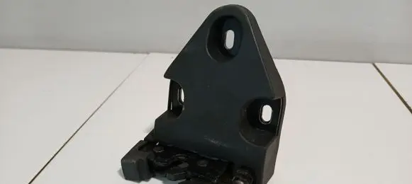 Opel Vivaro Rear door lock 