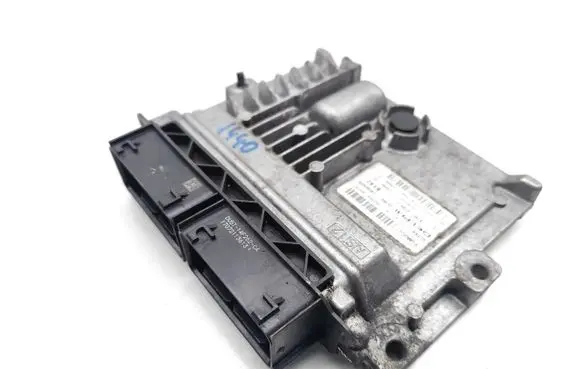 Ford Kuga II Engine control unit/module DS71-12B684-XC 28560020 97RI-010012