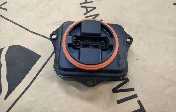 Ford Kuga II Headlight ballast module Xenon