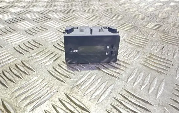 Toyota Auris E180 Screen/display/small screen 839102620