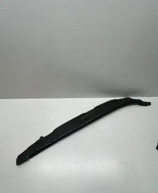 Audi Q8 Fender end trim 4M8821112