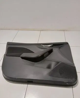 Skoda Kamiq Front door card panel trim L0318103aa 655867013