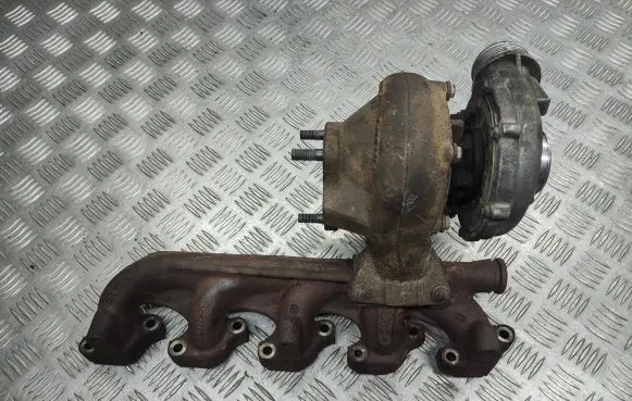 Volvo XC90 Turbo 8689592 GT2052V