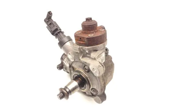 BMW 3 E90 E91 Fuel injection high pressure pump 7823463 0445010634