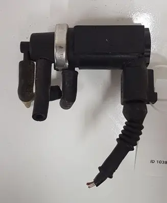 Audi A6 S6 C5 4B Turbo solenoid valve 059906627 72290322 06T331