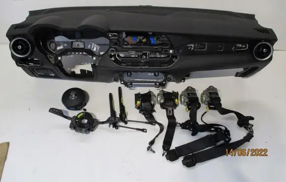 Alfa Romeo Stelvio Radio/GPS head unit trim 
