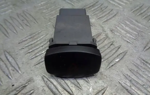 Chevrolet Lacetti Hazard light switch