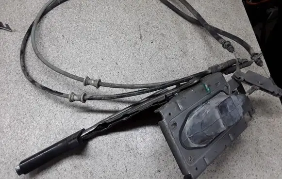 Fiat Croma Handbrake/parking brake lever assembly 735398825