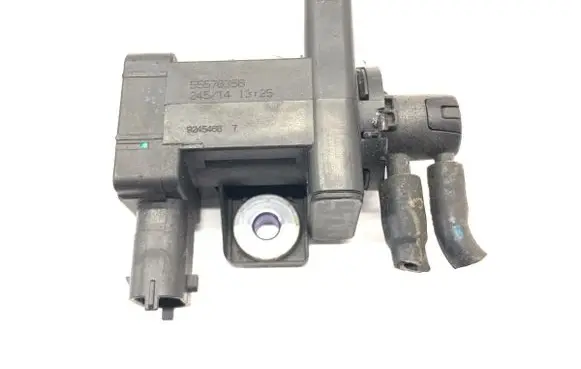 Opel Zafira C Fuel pressure regulator 55576356