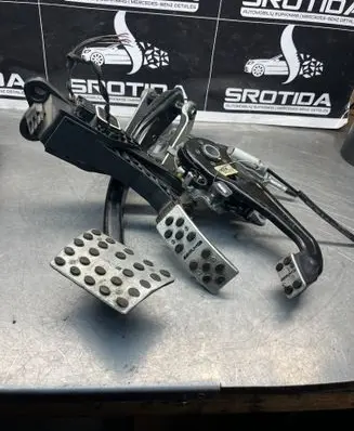 Mercedes-Benz ML W164 Pedal assembly A1644200784 00341239