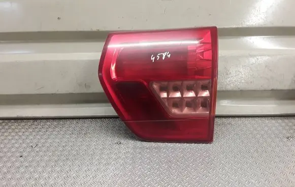 Citroen C5 Tailgate rear/tail lights