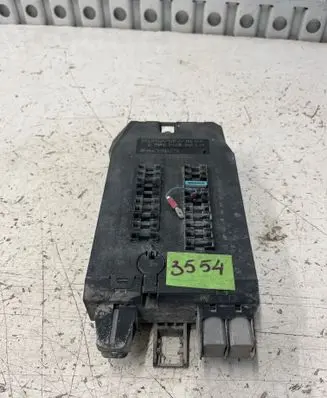 Mercedes-Benz Sprinter W901 W902 W903 W904 Fuse box set 9015400350 0473521