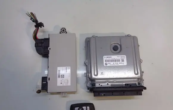 BMW 5 F10 F11 Engine ECU kit and lock set 8510643 0281016938 9241973