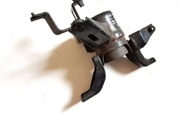 Toyota Prius (XW30) Engine mount bracket 1230537160
