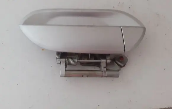 Rear door exterior handle