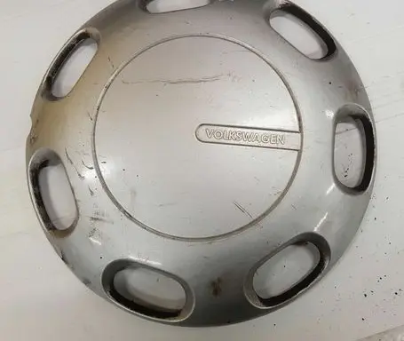 Volkswagen PASSAT B3 R14 wheel hub/cap/trim 3A0601149
