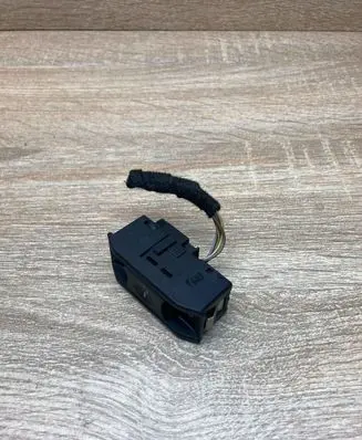 BMW 5 E39 Sunroof switch 6907288 03015010 WITHPLUG