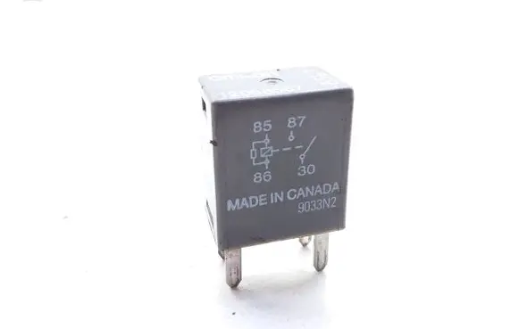Opel Sintra Hazard warning light relay 9033N2 12088567