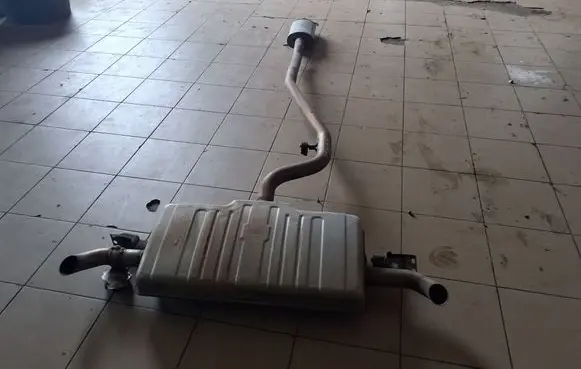 Volvo XC40 Muffler/silencer 32335312