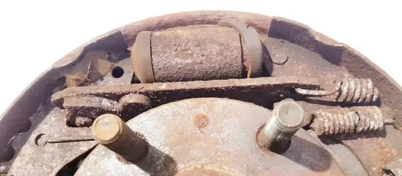 Land Rover Freelander Handbrake/parking brake pads 