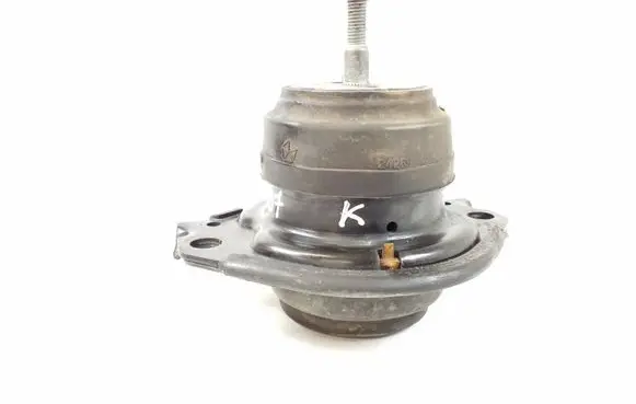 Engine mount bracket