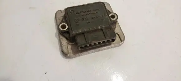 Audi 80 90 B3 Ignition amplifier control unit 191905351B