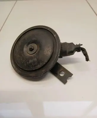 Hyundai Santa Fe Horn signal 28r000033