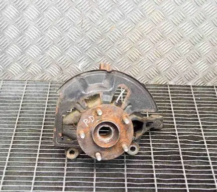 Mazda 6 Front wheel hub