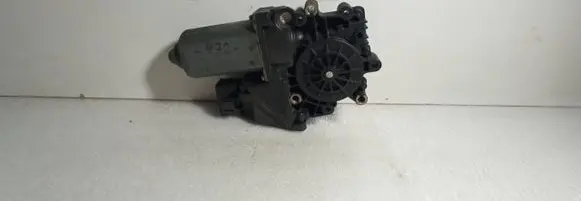 Audi A4 S4 B5 8D Rear door window regulator motor 8D0959801A