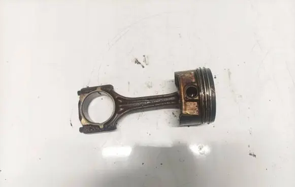 Audi A4 S4 B7 8E 8H Piston with connecting rod